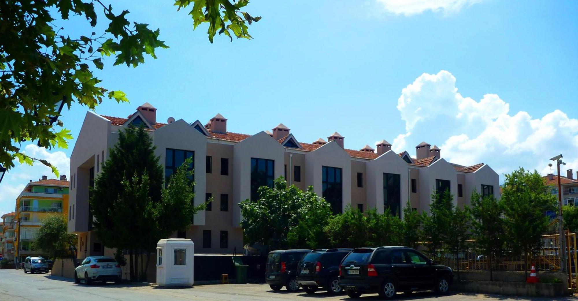 Montania Town Hotel Mudanya Exterior photo
