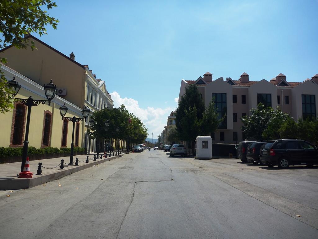 Montania Town Hotel Mudanya Exterior photo