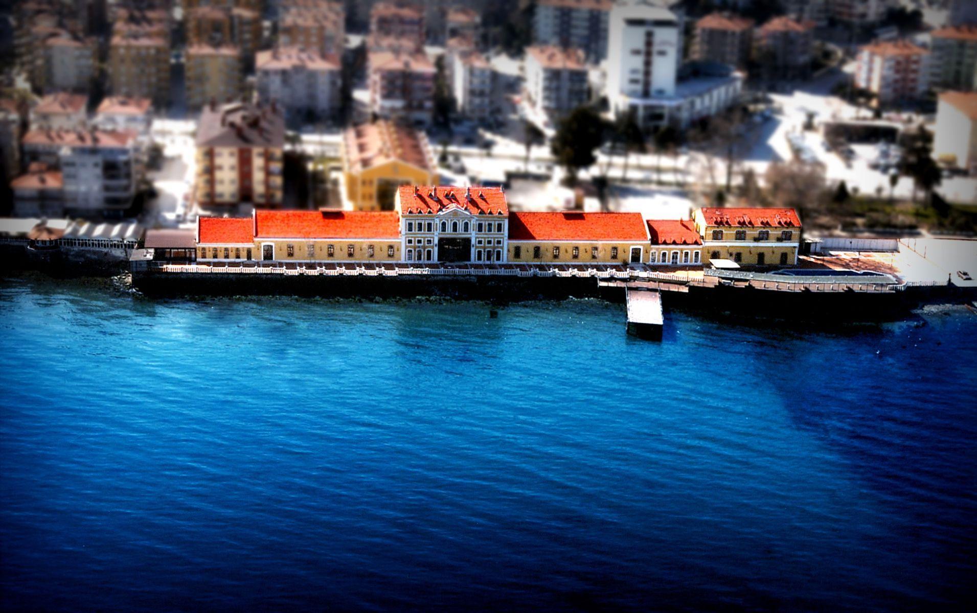 Montania Town Hotel Mudanya Exterior photo