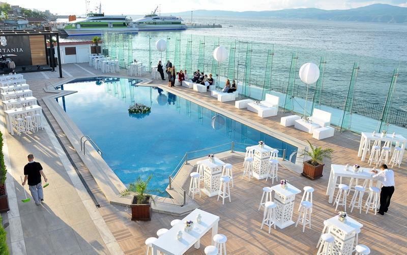 Montania Town Hotel Mudanya Exterior photo