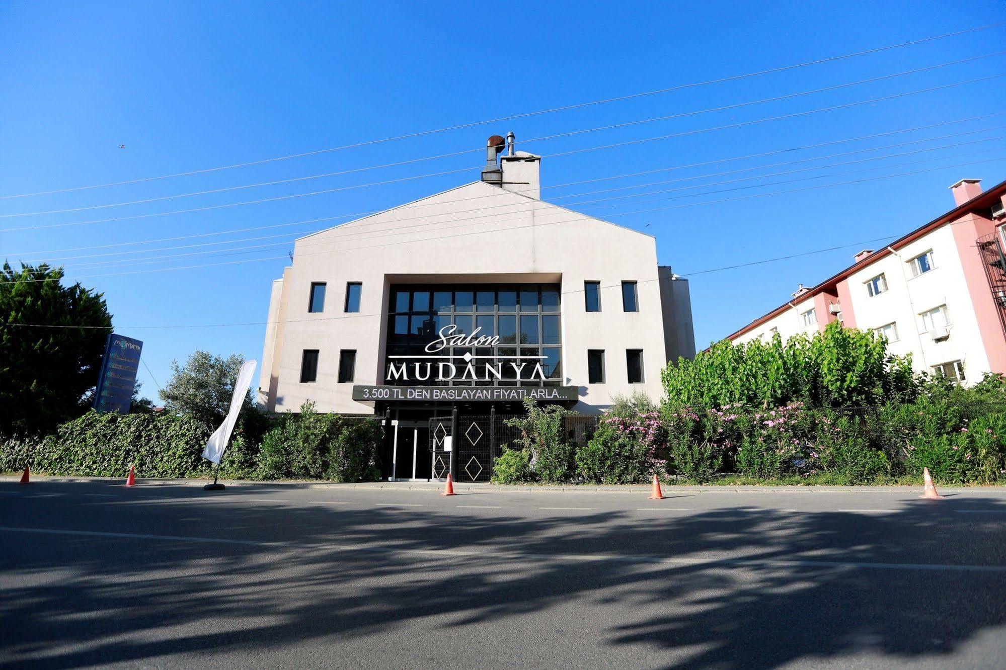 Montania Town Hotel Mudanya Exterior photo