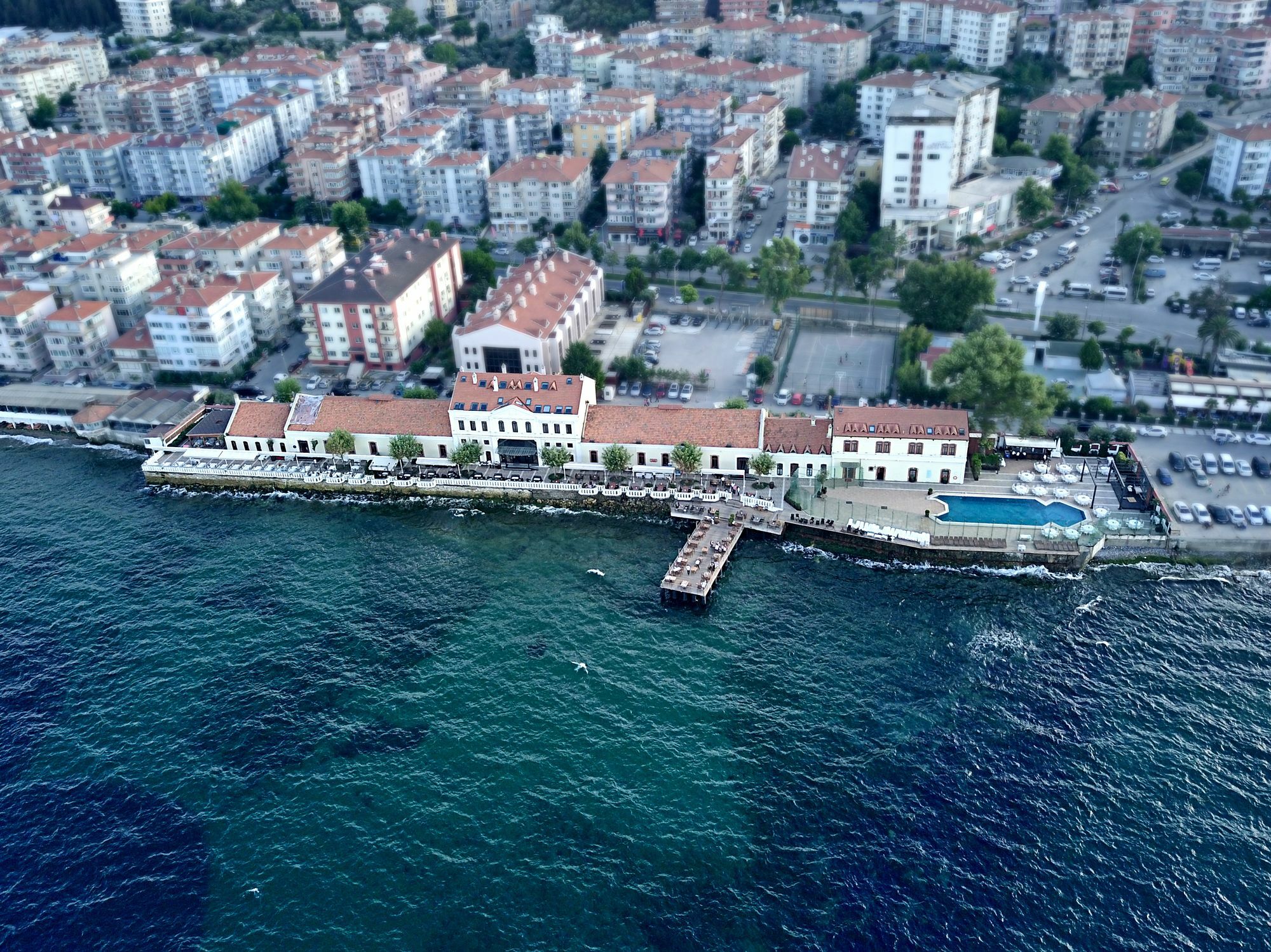 Montania Town Hotel Mudanya Exterior photo